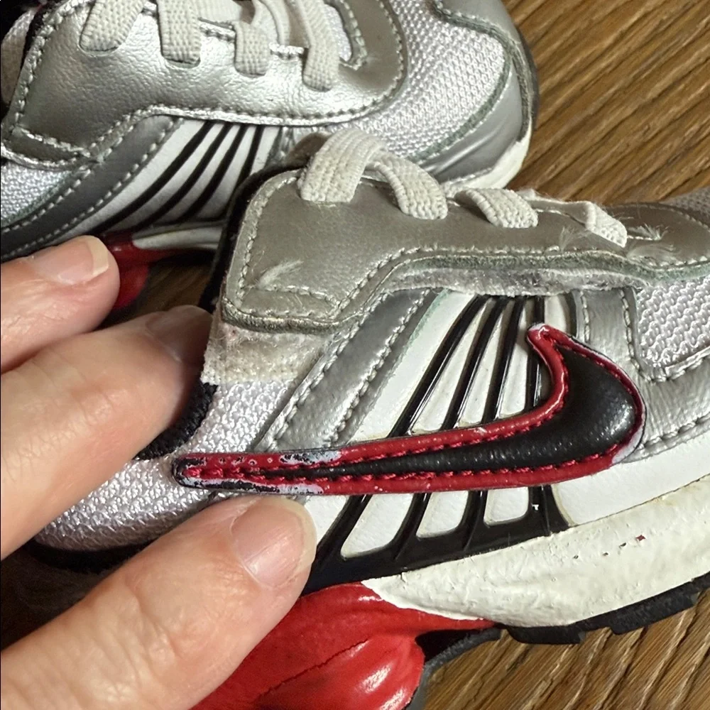 Nike Silver / Black and red Kids' Sneakers
